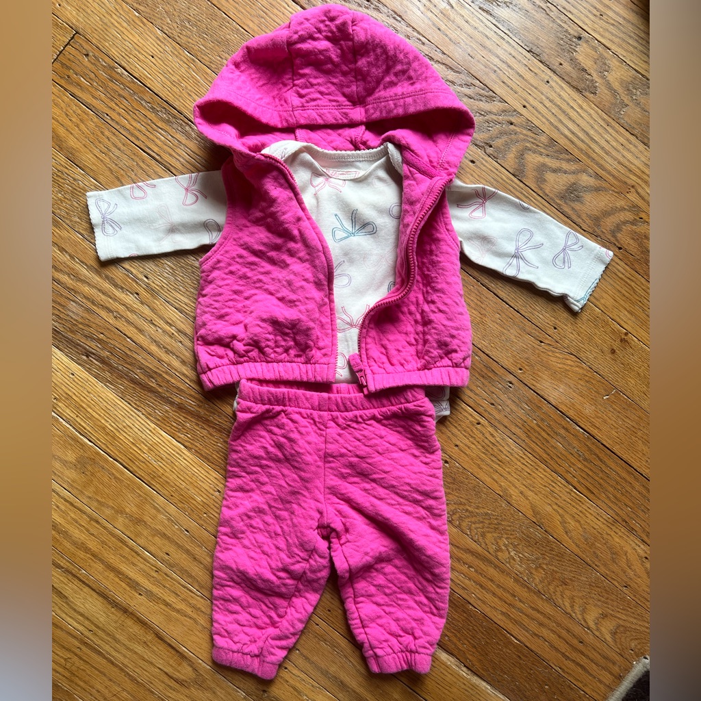 Baby Girl Carter's Bright Pink Quilted Baby Vest And Pant With Bow Bodysuit 6m